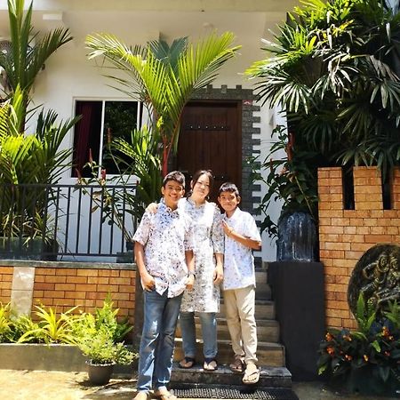 Star Rain Tour Inn Ratnapura Dış mekan fotoğraf