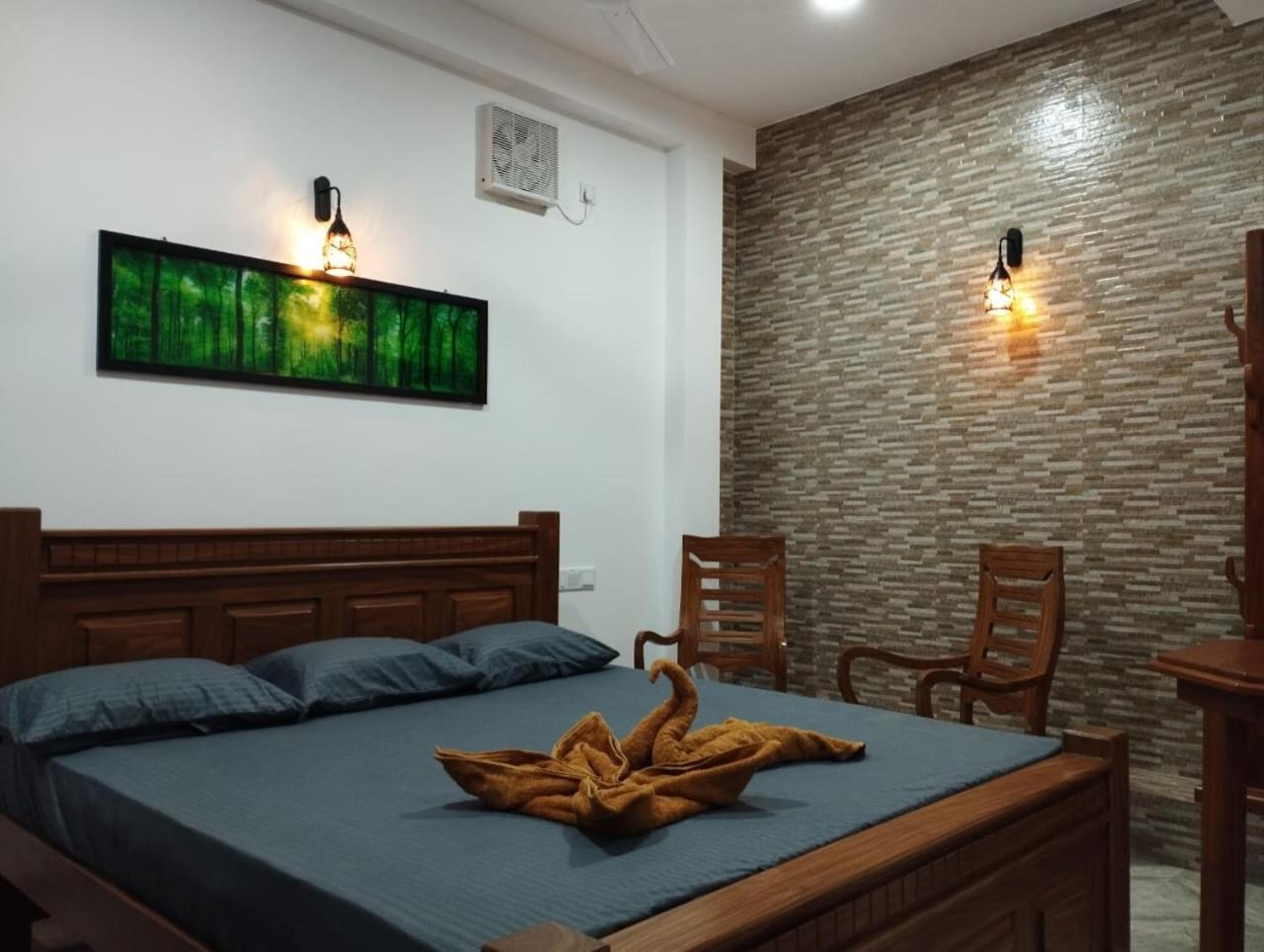Star Rain Tour Inn Ratnapura Dış mekan fotoğraf