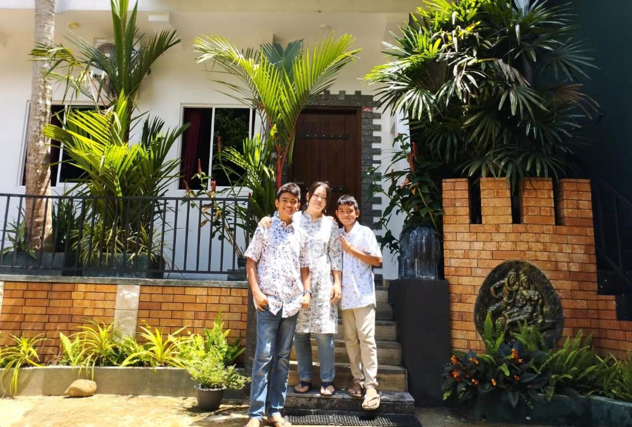 Star Rain Tour Inn Ratnapura Dış mekan fotoğraf